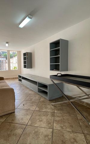 Casa à venda com 400m², 6 quartos e 3 vagasSala de TV