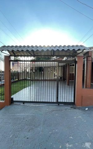 Casa à venda com 140m², 2 quartos e 7 vagas