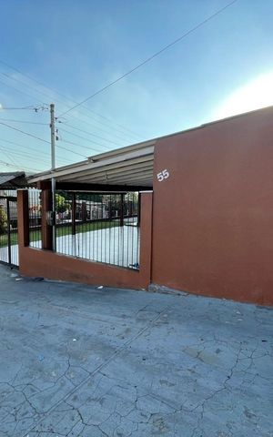 Casa à venda com 140m², 2 quartos e 7 vagas