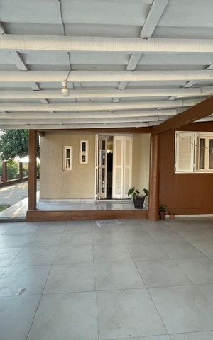 Casa à venda com 140m², 2 quartos e 7 vagas