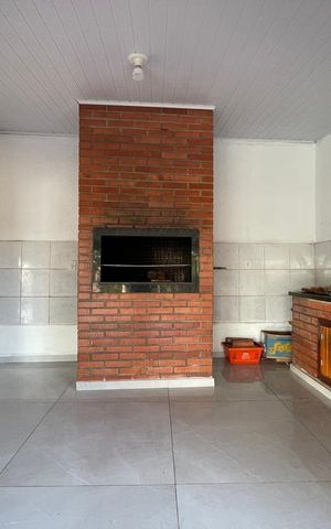 Casa à venda com 140m², 2 quartos e 7 vagas