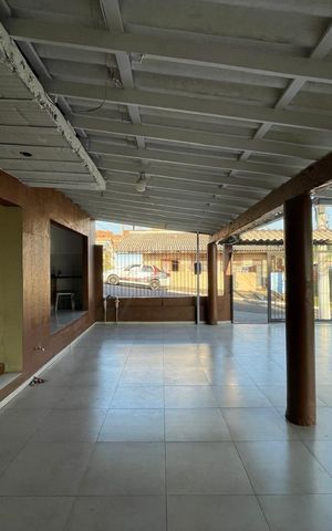 Casa à venda com 140m², 2 quartos e 7 vagas