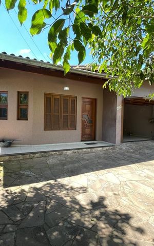 Casa à venda com 135m², 3 quartos e 1 vaga
