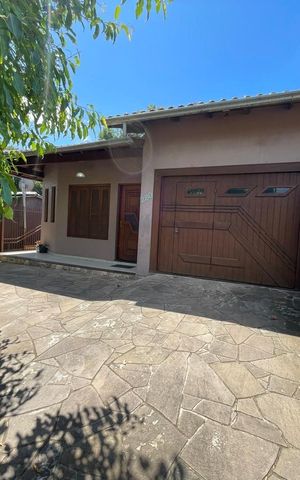 Casa à venda com 135m², 3 quartos e 1 vaga