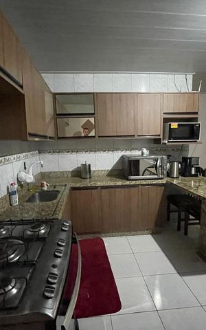 Casa à venda com 135m², 3 quartos e 1 vaga