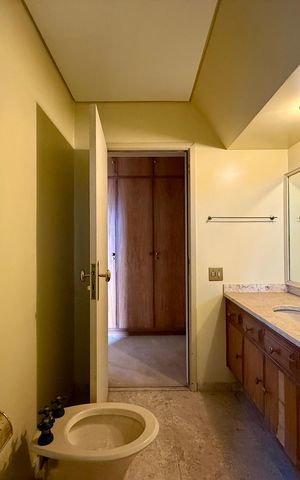 Apartamento à venda com 541m², 4 quartos e 4 vagas Apartamento à venda com 541m², 4 quartos e 4 vagasBanheiro 2 Suíte 2