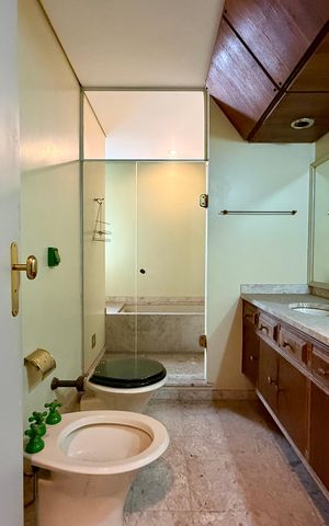 Apartamento à venda com 541m², 4 quartos e 4 vagas Apartamento à venda com 541m², 4 quartos e 4 vagasBanheiro Suíte 3