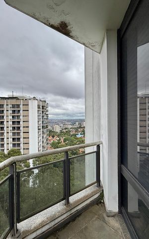 Apartamento à venda com 541m², 4 quartos e 4 vagas Apartamento à venda com 541m², 4 quartos e 4 vagasSacada Suíte 1