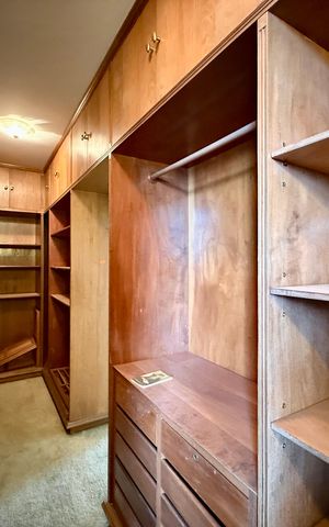 Apartamento à venda com 541m², 4 quartos e 4 vagas Apartamento à venda com 541m², 4 quartos e 4 vagasCloset Suíte 4