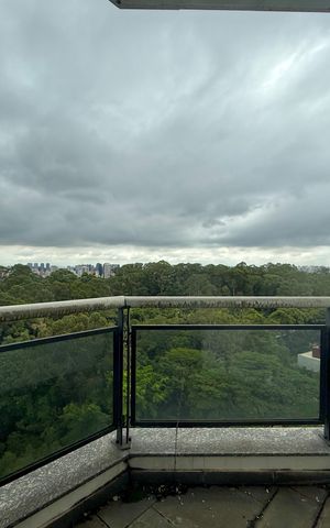 Apartamento à venda com 541m², 4 quartos e 4 vagas Apartamento à venda com 541m², 4 quartos e 4 vagasSacada Suíte 4