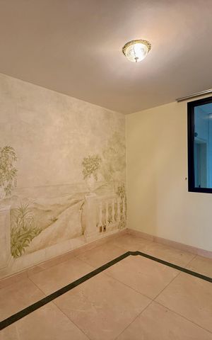 Apartamento à venda com 541m², 4 quartos e 4 vagas Apartamento à venda com 541m², 4 quartos e 4 vagasCopa