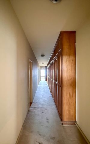 Apartamento à venda com 541m², 4 quartos e 4 vagas Apartamento à venda com 541m², 4 quartos e 4 vagasCorredor Quartos