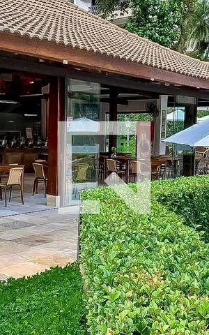 Apartamento à venda com 541m², 4 quartos e 4 vagas Apartamento à venda com 541m², 4 quartos e 4 vagasRestaurante