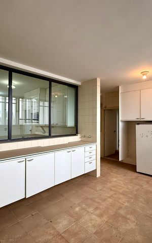 Apartamento à venda com 541m², 4 quartos e 4 vagas Apartamento à venda com 541m², 4 quartos e 4 vagasÁrea de Serviço