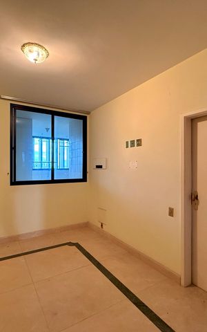 Apartamento à venda com 541m², 4 quartos e 4 vagas Apartamento à venda com 541m², 4 quartos e 4 vagasCopa
