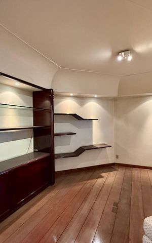 Apartamento à venda com 541m², 4 quartos e 4 vagas Apartamento à venda com 541m², 4 quartos e 4 vagasSala