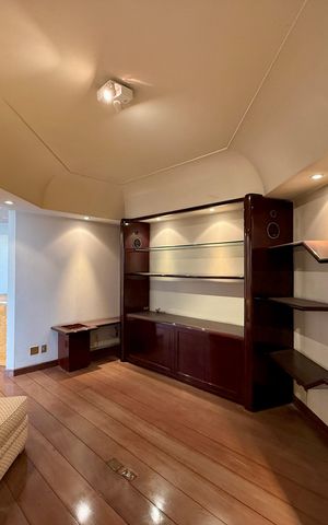 Apartamento à venda com 541m², 4 quartos e 4 vagas Apartamento à venda com 541m², 4 quartos e 4 vagasSala