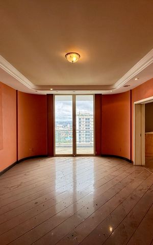 Apartamento à venda com 541m², 4 quartos e 4 vagas Apartamento à venda com 541m², 4 quartos e 4 vagasSala