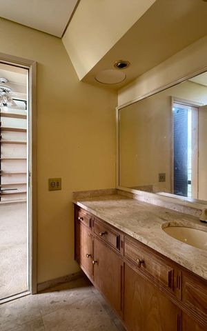 Apartamento à venda com 541m², 4 quartos e 4 vagas Apartamento à venda com 541m², 4 quartos e 4 vagasBanheiro Suíte 1