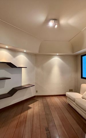 Apartamento à venda com 541m², 4 quartos e 4 vagas Apartamento à venda com 541m², 4 quartos e 4 vagasSala