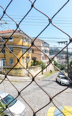 Apartamento à venda com 85m², 2 quartos e sem vagaVista
