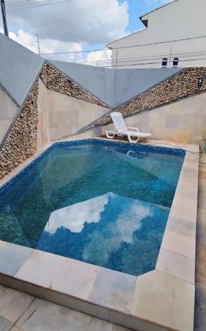 Casa para alugar com 277m², 4 quartos e 3 vagas Casa para alugar com 277m², 4 quartos e 3 vagasPiscina