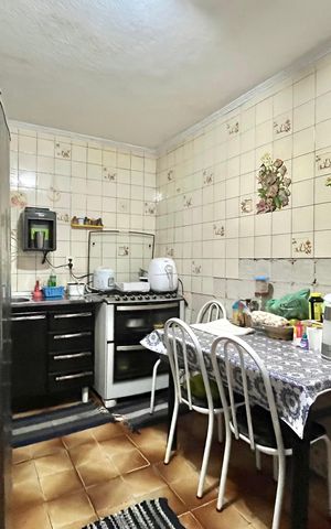 Casa à venda com 164m², 5 quartos e 1 vaga