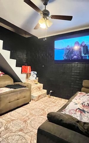 Casa à venda com 164m², 5 quartos e 1 vaga