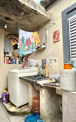 Casa à venda com 164m², 5 quartos e 1 vaga