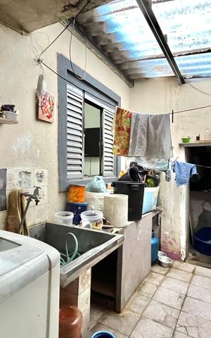 Casa à venda com 164m², 5 quartos e 1 vaga