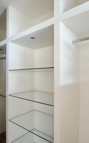 Casa à venda com 125m², 3 quartos e 2 vagas Casa à venda com 125m², 3 quartos e 2 vagasSuíte - closet