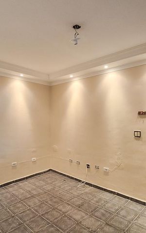 Casa à venda com 125m², 3 quartos e 2 vagas Casa à venda com 125m², 3 quartos e 2 vagasSala