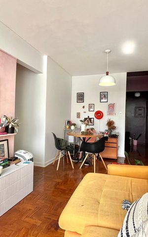 Apartamento à venda com 68m², 2 quartos e sem vaga Apartamento à venda com 68m², 2 quartos e sem vagaSala