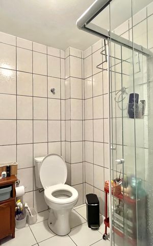 Apartamento à venda com 68m², 2 quartos e sem vaga Apartamento à venda com 68m², 2 quartos e sem vagaBanheiro