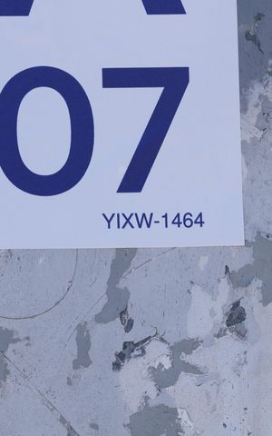Casa à venda com 90m², 1 quarto e 1 vagaPlaca instalada no portão do imóvel - Código da placa: YIXW-1464