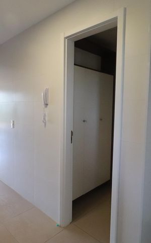 Apartamento para alugar com 135m², 3 quartos e sem vagaCozinha 
