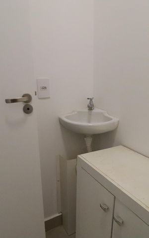 Apartamento para alugar com 135m², 3 quartos e sem vagaBanheiro de serviço 