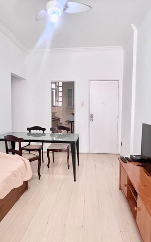Apartamento à venda com 85m², 2 quartos e sem vaga Apartamento à venda com 85m², 2 quartos e sem vagaSala