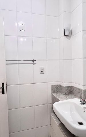 Apartamento à venda com 85m², 2 quartos e sem vaga Apartamento à venda com 85m², 2 quartos e sem vagaBanheiro