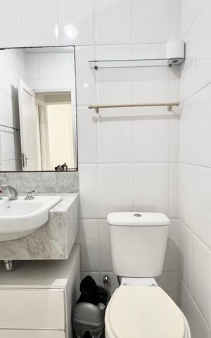 Apartamento à venda com 85m², 2 quartos e sem vaga Apartamento à venda com 85m², 2 quartos e sem vagaBanheiro