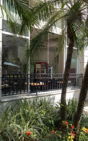 Apartamento à venda com 104m², 3 quartos e 2 vagas Apartamento à venda com 104m², 3 quartos e 2 vagasBar da Piscina