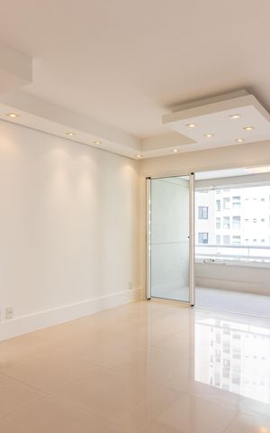 Apartamento à venda com 104m², 3 quartos e 2 vagas Apartamento à venda com 104m², 3 quartos e 2 vagasSala