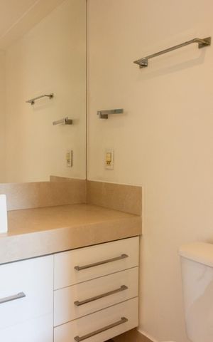 Apartamento à venda com 104m², 3 quartos e 2 vagas Apartamento à venda com 104m², 3 quartos e 2 vagasBanheiro da Suíte