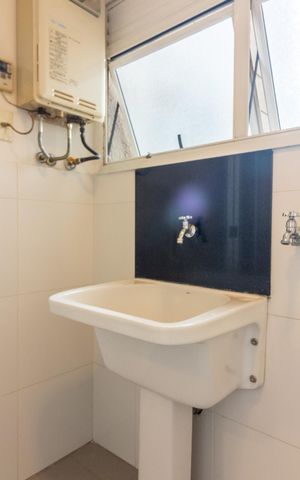 Apartamento à venda com 104m², 3 quartos e 2 vagas Apartamento à venda com 104m², 3 quartos e 2 vagasÁrea de Serviço