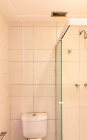 Apartamento à venda com 104m², 3 quartos e 2 vagas Apartamento à venda com 104m², 3 quartos e 2 vagasBanheiro