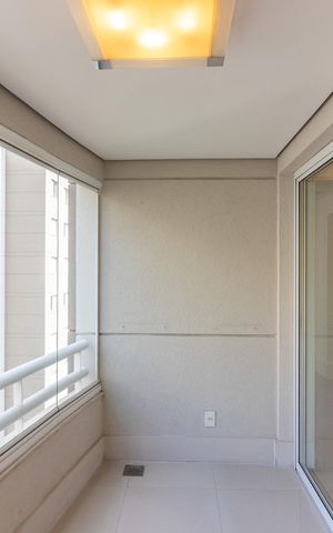 Apartamento à venda com 104m², 3 quartos e 2 vagas Apartamento à venda com 104m², 3 quartos e 2 vagasVaranda da Sala