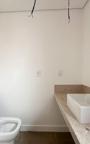 Apartamento à venda com 113m², 3 quartos e 2 vagas Apartamento à venda com 113m², 3 quartos e 2 vagasBanheiro da Suíte 2