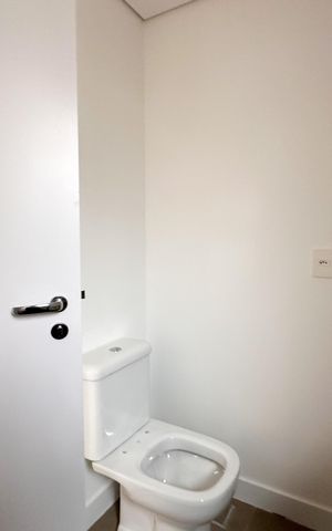 Apartamento à venda com 113m², 3 quartos e 2 vagas Apartamento à venda com 113m², 3 quartos e 2 vagasBanheiro da Suíte 2