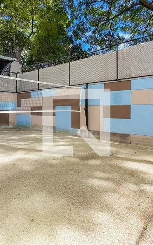 Apartamento à venda com 28m², 1 quarto e sem vaga Apartamento à venda com 28m², 1 quarto e sem vagaQuadra