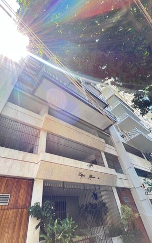 Apartamento à venda com 123m², 3 quartos e 2 vagas Apartamento à venda com 123m², 3 quartos e 2 vagasFachada